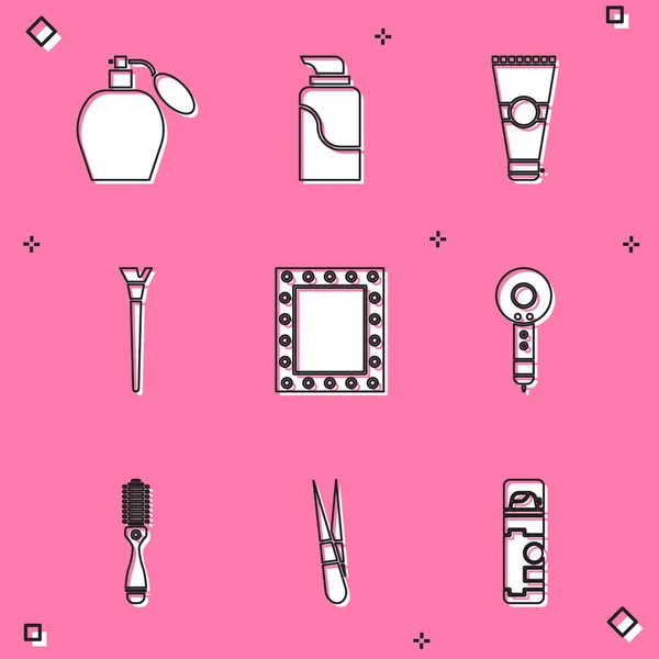 Set parfum, tube cosmétique crème, lotion, pinceau de maquillage, miroir avec lumières, sèche-cheveux, brosse à cheveux et pinces à sourcils icône. Vecteur — Image vectorielle