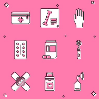 İlk yardım çantasını, röntgen çekimini, tıbbi lastik eldivenleri, şişedeki hapları, ilaç şişesini ve hapları, elektrikli diş fırçasını, bandaj bandını ve Organ kabı ikonunu hazırlayın. Vektör