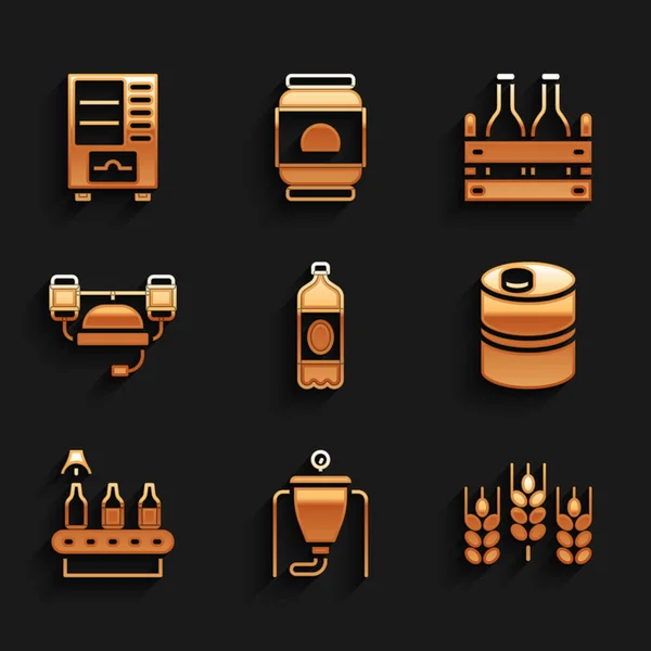 Set Botella de cerveza de plástico, proceso de elaboración de cerveza, trigo, barril de metal, banda transportadora, casco, paquete de botellas e icono de la máquina expendedora. Vector — Archivo Imágenes Vectoriales