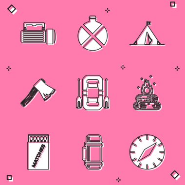 El feneri, matara, bayraklı turist çadırı, eski ahşap balta, rafting botu, kamp ateşi, kibrit kutusu ve kibrit kutusu ve termos kutusu ikonu. Vektör