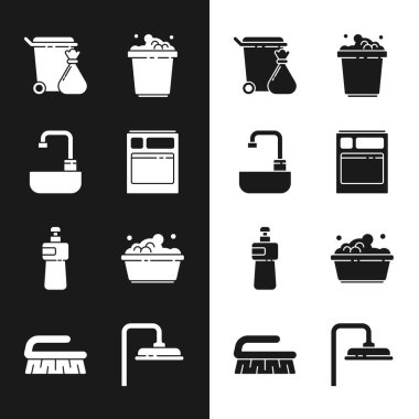 Mutfak bulaşık makinesi, su musluğu, çöp kovası ve çöp torbası, kova sabun köpüğü, bulaşık deterjanı şişesi, plastik, duş başlığı ve temizlik ikonu için fırça hazırla. Vektör