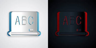 Kağıt kesiği Kireç tahtası simgesi gri ve siyah arkaplanda izole edilmiş. Okul karatahtası. Kağıt sanatı tarzı. Vektör