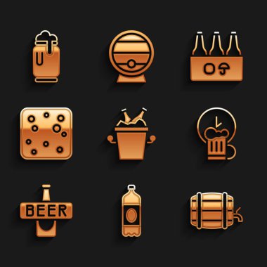 Bira şişelerini buz kovasına koyun, plastik bira, rafta tahta fıçı, indirimli içki saati, köpükler, köpük ve kutu. Vektör