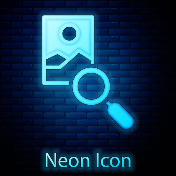 Ragyogó neon Fénykép retusálás ikon elszigetelt téglafal háttér. Fotós, fotós, retusált ikon. Vektor — Stock Vector