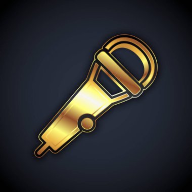 Siyah arkaplanda izole edilmiş altın mikrofon simgesi. Radyodaki mikrofondan. Sözcü işareti. Vektör