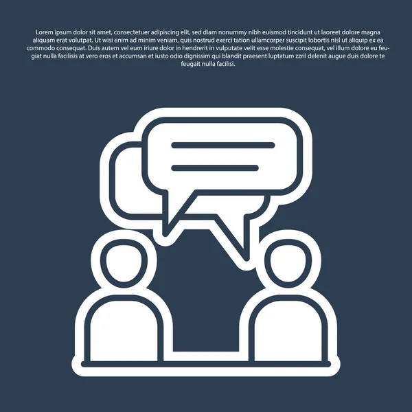 Blauwe lijn Twee zittende mannen praten pictogram geïsoleerd op blauwe achtergrond. Spraakbelletje. Bericht icoon. Communicatie of commentaar chat symbool. Vector — Stockvector