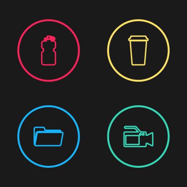 Dizin dizini, sinema kamerası, kahve fincanı ve su ikonlu spor şişesi. Vektör