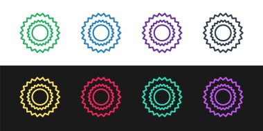 Sun simgesini siyah ve beyaz arkaplanda izole et. Vektör