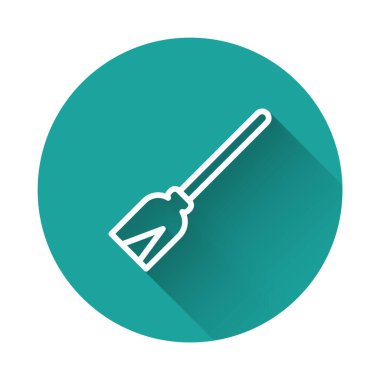 Beyaz çizgi süpürge sapı simgesi uzun gölge arkaplan izole. Temizlik hizmeti konsepti. Yeşil daire düğmesi. Vektör.