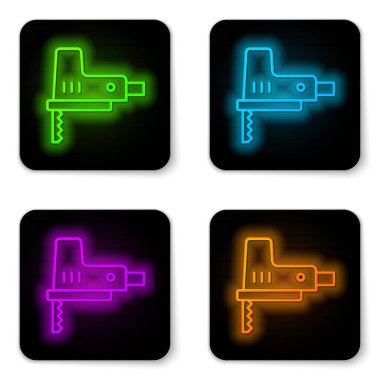 Beyaz zemin üzerinde çelik keskin bıçak ikonu olan parlak neon çizgili elektrikli yapboz. Ahşap işçiliği için elektrikli alet. Siyah kare düğme. Vektör.