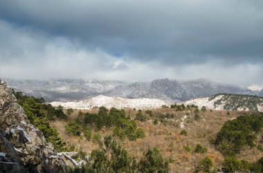 Koshka Dağı 'ndan Simeiz köyünün manzarası