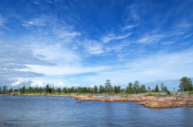 beyaz deniz kıyısında