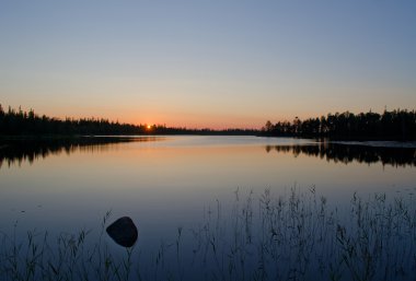Düşüş Gölü Leshchevo (Kareliya, Rusya Federasyonu)