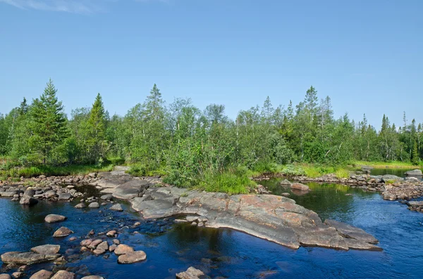 De rivier Unduksa in Noord-Kareliya, Rusland — Stockfoto