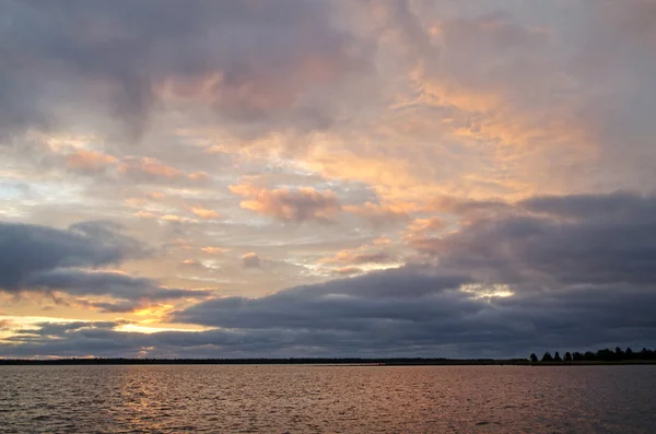 Amanhecer junto ao mar Branco — Fotografia de Stock