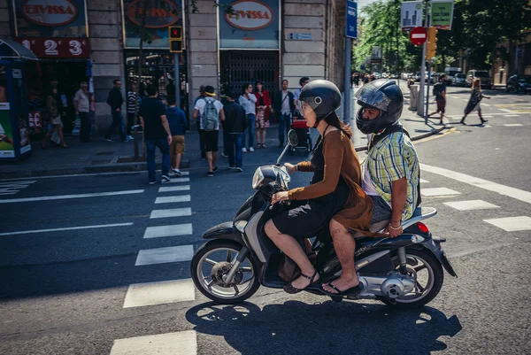 Skuter w mieście Barcelona — Zdjęcie stockowe