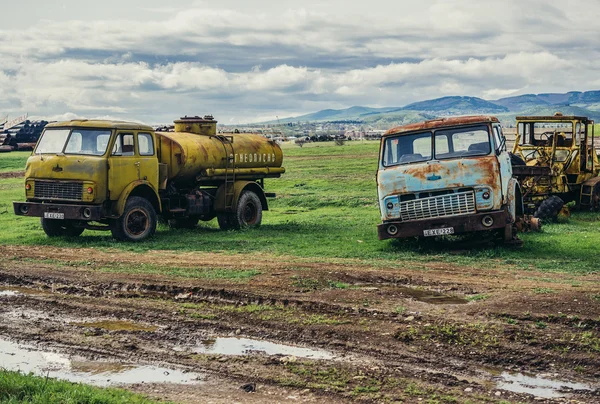 Alte Lastwagen in Georgien — Stockfoto