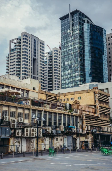 Architettura moderna a Tel Aviv — Foto Stock