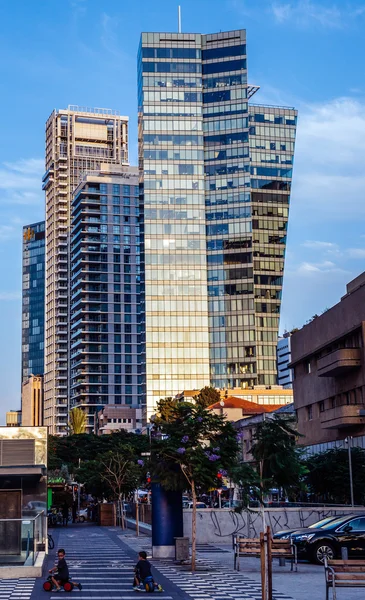 Moderne Architektur in Tel Aviv Stockbild