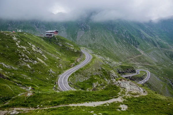 Rodovia transfagarasan na Romênia — Fotografia de Stock