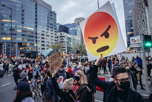 Warschau Polen Oktober 2020 Mensen Blokkeerden Straten Van Stad Tijdens — Stockfoto