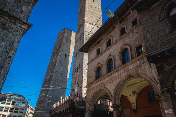 Башня Асинелли Башня Гарисенда Один Символов Города Болонья Италия — стоковое фото