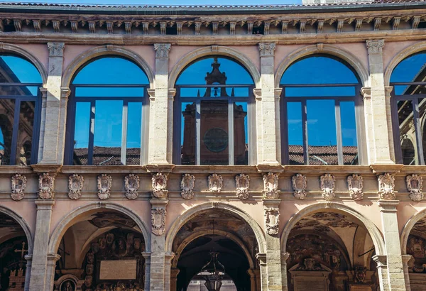 Άποψη Από Εσωτερικό Δικαστήριο Για Archiginnasi Ιστορικό Κεντρικό Κτίριο Του — Φωτογραφία Αρχείου
