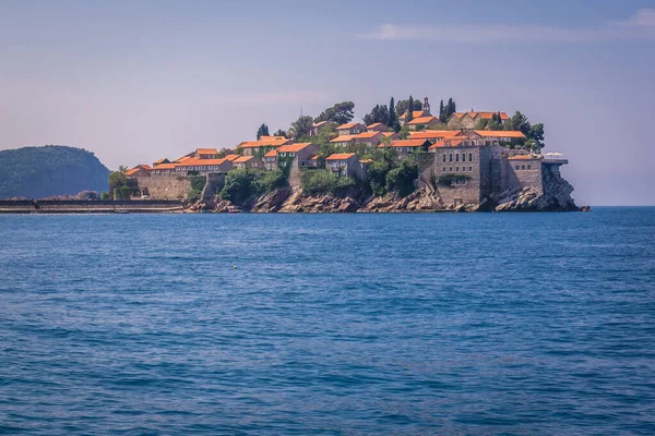 Vista Desde Barco Una Pequeña Isla Sveti Stefan Mar Adriático — Foto de Stock