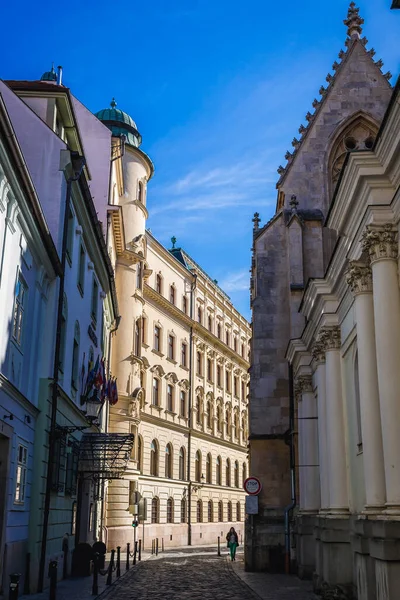 Bratislava Eslovaquia Abril 2018 Calle Frantiskanska Parte Histórica Ciudad Bratislava —  Fotos de Stock