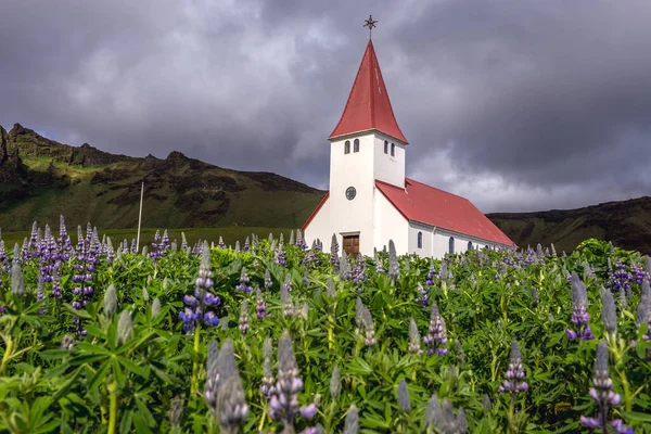 Templom Dombon Vik Myrdal Falu Déli Részén Izland — Stock Fotó