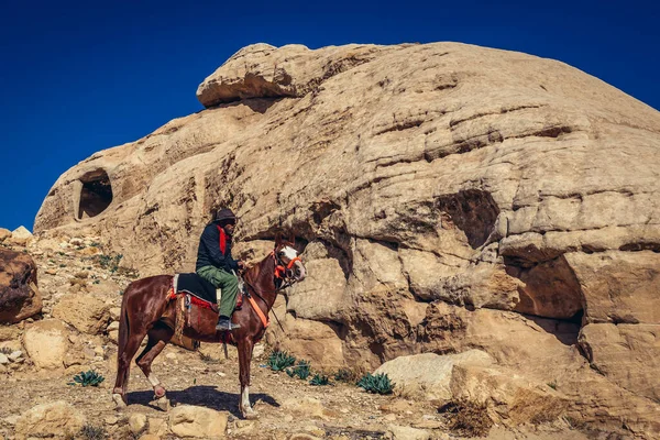 Petra Jordanië December 2018 Gids Een Paard Petra Historische Archeologische — Stockfoto