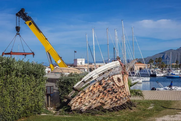 Palerme Italie Mai 2019 Restes Vieux Bateaux Pêche Dans Port — Photo