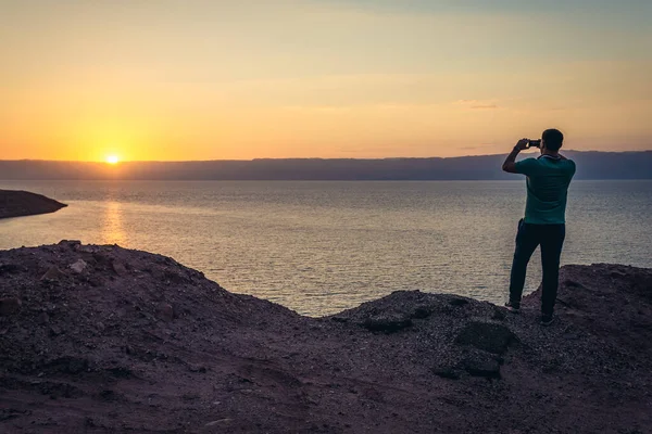 Madaba Jordania Diciembre 2018 Turista Una Orilla Del Mar Muerto — Foto de Stock