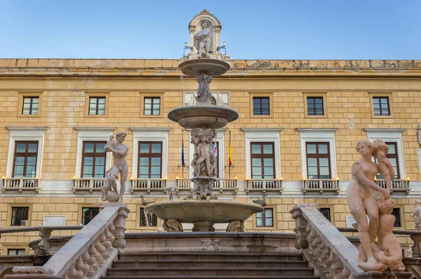 Fuente Pretoriana Frente Palacio Pretoriano Llamada Plaza Vergüenza Ciudad Palermo —  Fotos de Stock