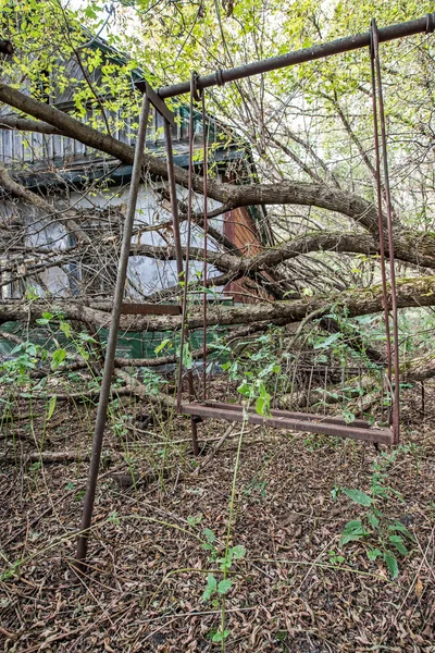 Aldeia na zona de chernobyl — Fotografia de Stock