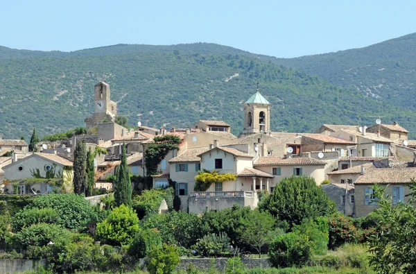 Lourmarin stad — Stockfoto