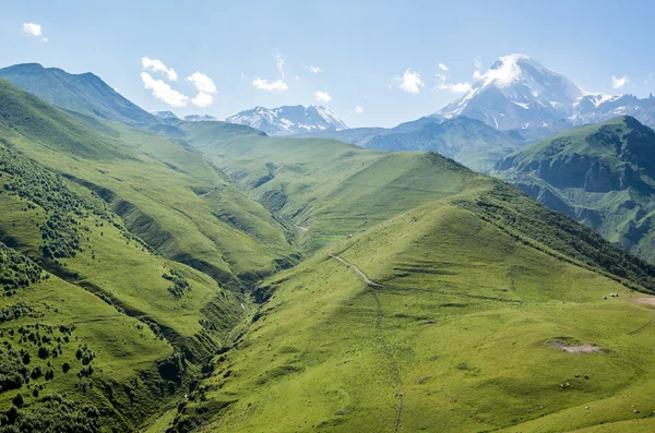 Gürcistan 'daki Kazbek Dağı — Stok fotoğraf