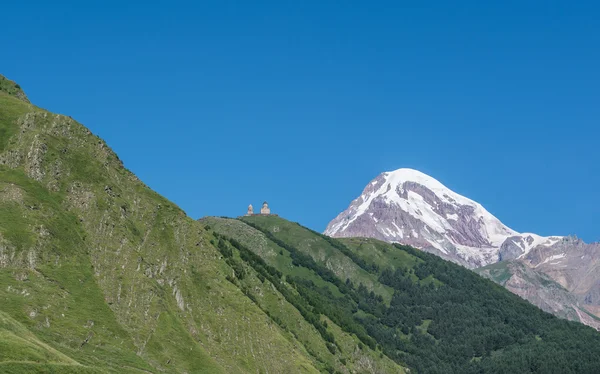 Monte Kazbek en Georgia — Foto de Stock