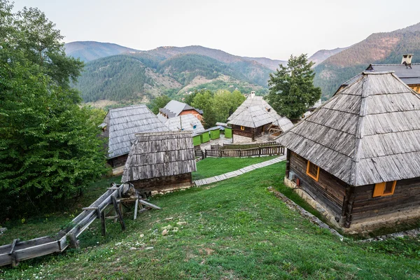 Drvengrad in Servië — Stockfoto