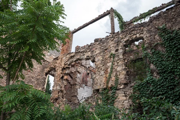 Edifício destruído em Mostar — Fotografia de Stock