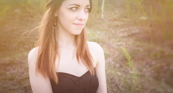 Young sensual woman in wood harmony with nature — Stock Photo, Image