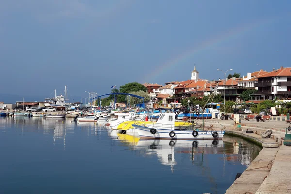 Der hafen der alten stadt nessebar in bulgarien. — Stockfoto