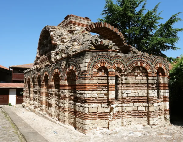 Nessebar yerde eski kilise. — Stok fotoğraf