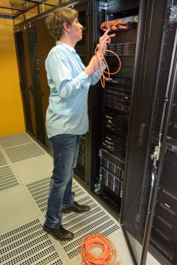 Sunucu odası Professional'da Datacenter