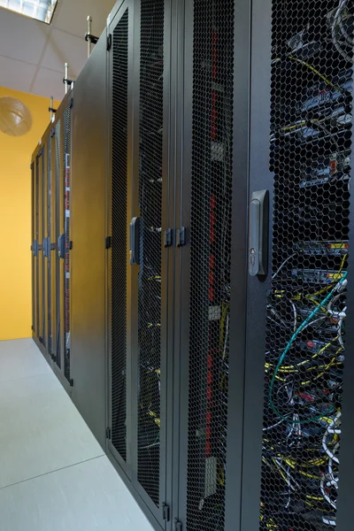 Racks de servidor de datacenter — Fotografia de Stock