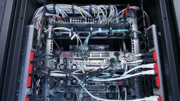 Côté arrière du serveur Internet 