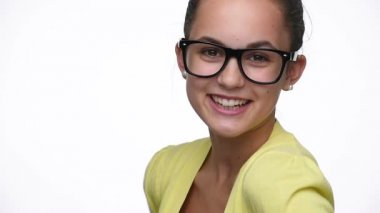 Gözlük ile güzel genç hippi kız closeup