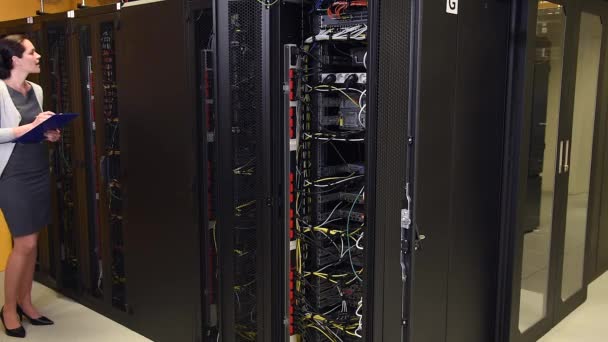 Female Network Engineer In Dataserver Stock Video