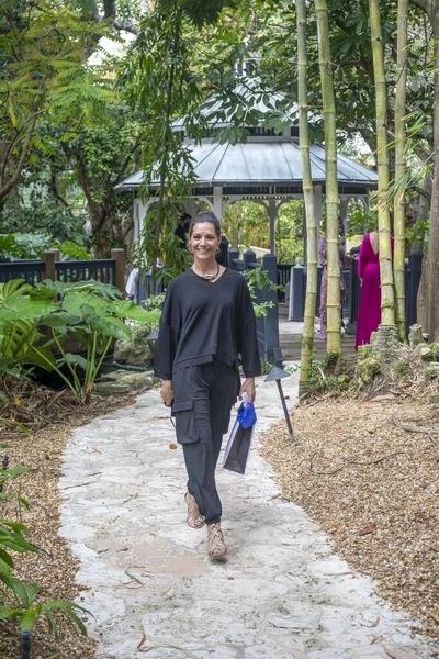 Modelo Caminha Pista Durante Delray Beach Fashion Week 2021 Sunday — Fotografia de Stock