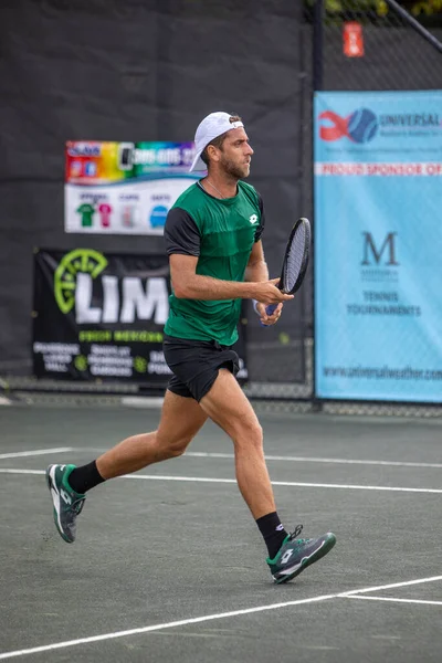 Теннисист Роберто Кирос Эквадора Играет Турнире Midtown Athletic Club Tennis — стоковое фото